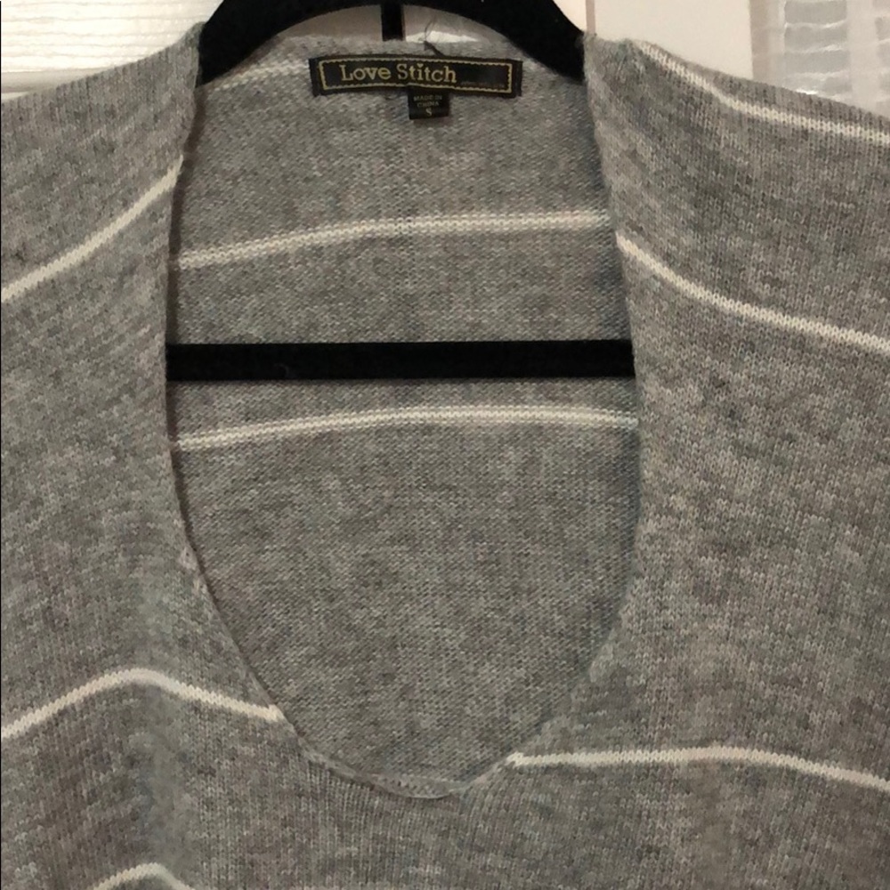 Sweater - Picture 3 of 4